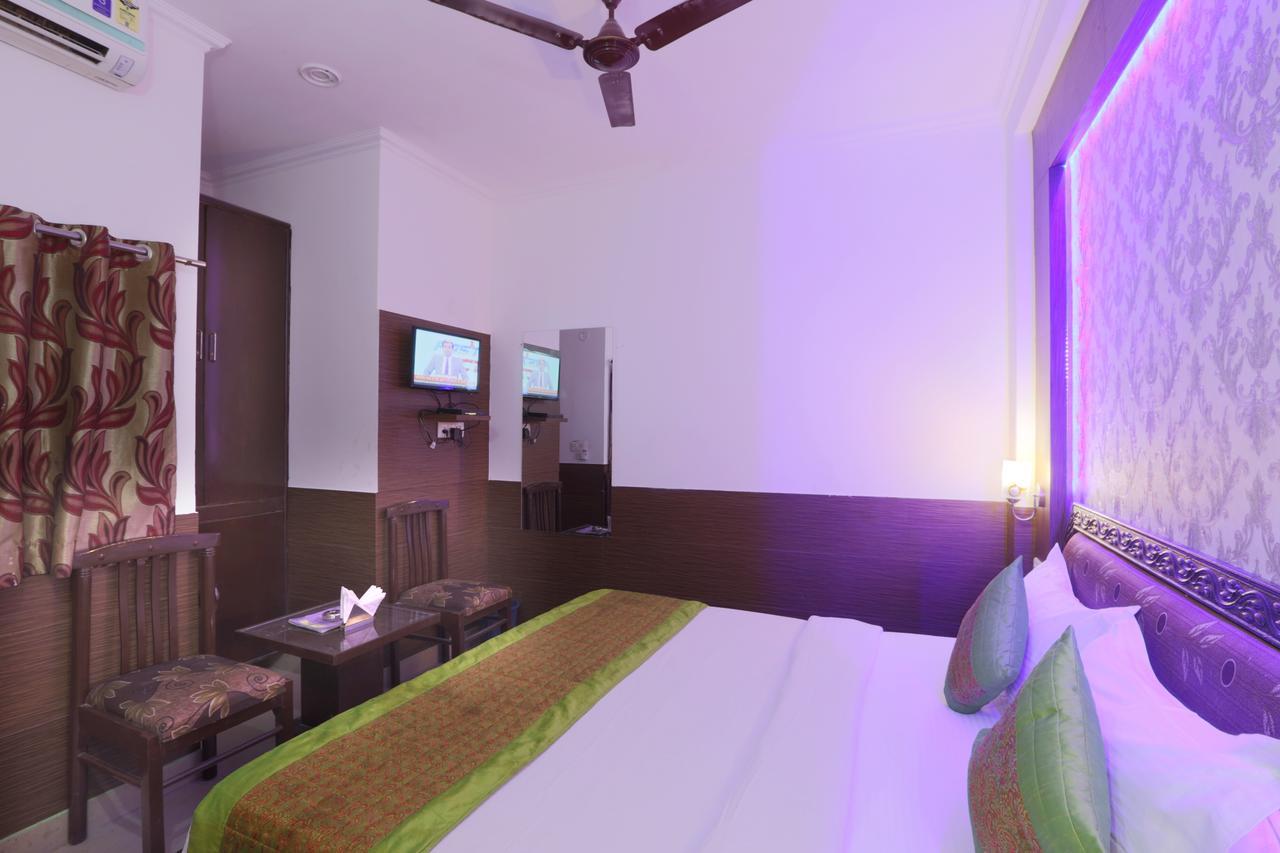 Hotel Perfect Palace New Delhi Ngoại thất bức ảnh