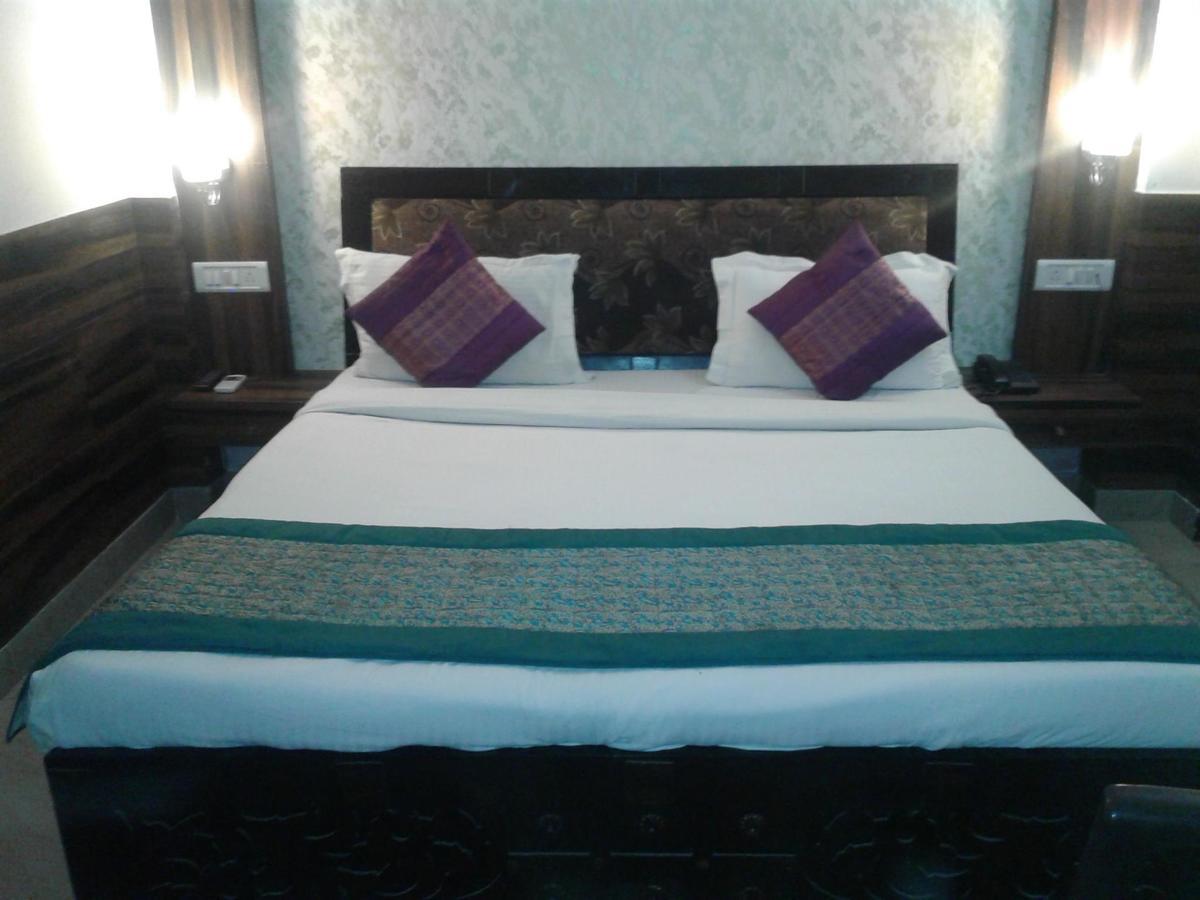 Hotel Perfect Palace New Delhi Ngoại thất bức ảnh