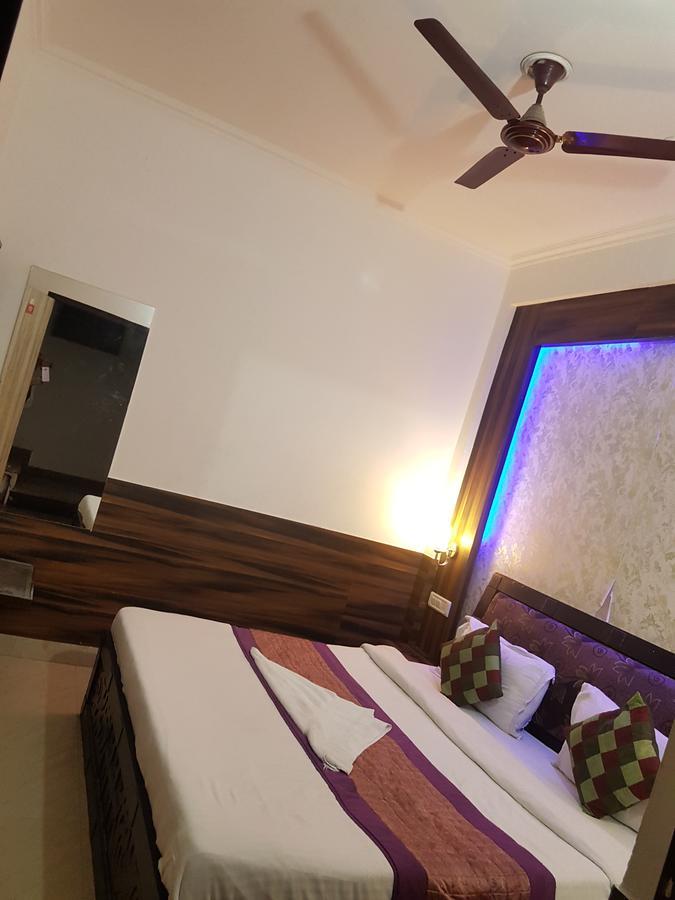 Hotel Perfect Palace New Delhi Ngoại thất bức ảnh
