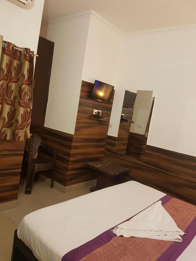 Hotel Perfect Palace New Delhi Ngoại thất bức ảnh